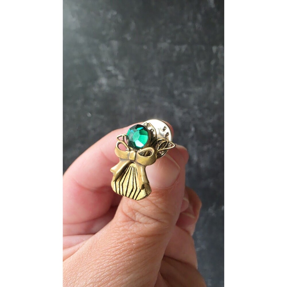 Green Rhinestone Angel With Bow Gold Tone Metal Pin Vintage Costume Jewelry